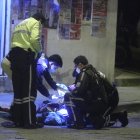 Los agentes de Criminalística y Dinased revisaron el cadáver durante las pericias.