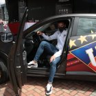 Para Adrián Gabbarini fue el regalo preciso ya que hace poco tuvo problemas con su auto.