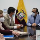 Quito contaría con 3,2 millones de vacunas contra el COVID.