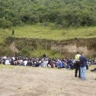 Según los moradores, cada tres meses se realiza una convención de Vatos Locos en la cancha de Buenaventura. La Policía los revisó.