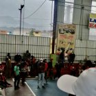 En un coliseo de Chimbacalle había mil personas reunidas.