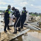 Los cuerpos fueronsacados de la avioneta y llevados al Instituto Forense de Guayaquil.