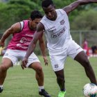 Leonel Quiñónez (d) no estará en el duelo de la fecha 8 de la LigaPro ante Aucas.