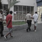 Los dos jóvenes fueron llevados a la Unidad de Flagrancia, en el norte de la ciudad. El menor de edad quedó aislado.