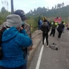 1. Familiares de las víctimas lamentaban lo sucedido.