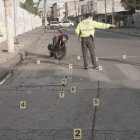 En el sitio se halló 19 indicios balísticos. Cerca del lugar hay una cámara de seguridad que será revisada para tratar de identificar a los implicados.