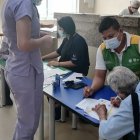 En el cantón se han vacunado 136 adultos mayores.