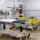 Los hospitales del país están al tope con tantos pacientes de covid.