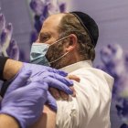 El Gobierno de Israel recobra la normalidad luego de una exitosa vacunación.