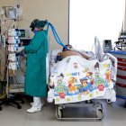 Referencial. Continúa la demanda por una cama en UCI.