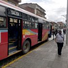 Los problemas del transporte urbano se agravan en la capital azuaya.