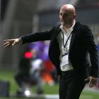 Pablo Repetto tiene contrato hasta fin de año con los labos. Lo que va de la temporada no ha sido positiva para el técnico charrúa.