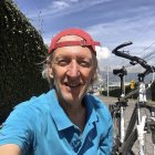 El actor Christoph Baumann lleva solo 2 meses en la  plataforma y ya tiene 11 mil seguidores. Graba el contenido con su hijo Gabriel.