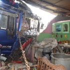 El tráiler quedó incrustado en la vivienda, ubicada en la parroquia San Cristóbal.