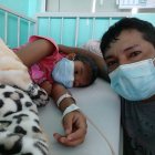 Su padre está desempleado y su madre se dedica a cuidarla, pero seguirán luchando por la vida de su hija.