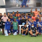 Los jugadores de Emelec, celebraron la goleada a Bragantino y los 92 años del club.