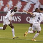 Cristian Martínez Borja (i) es el goleador de los universitarios. Espera poder festejar también ante el Flamengo.