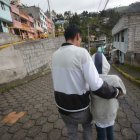 Rubén ya no está desesperado por su hijo. Luego de que lo curaran, el hombre no piensa separarse de él.