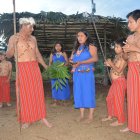 Los shuaras también dan a conocer sus conocimientos adquiridos de sus ancestros.