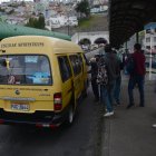 Los usuarios debieron tomar taxis y busetas para dirigirse a sus destinos.