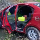 Las víctimas se movilizaban en este auto.