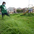 Los parques están descuidados.