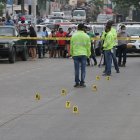 En la escena del suceso se hallaron nueve indicios balísticos, además de un arma de fuego. 

PERIODISTA : ANNY BAZAN 

FECHA : 17/05/2021 

Agencia (ag-extra)