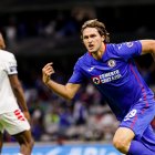 Santiago Giménez, quien de última hora reemplazó a Brayan Angulo, marcó el gol de la clasificación de Cruz Azul a la final.