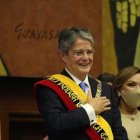 Guillermo Lasso asume el reto de enderezar al Ecuador.