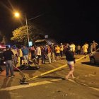 La vía principal del cantón Santa Lucía fue el escenario del mortal accidente.