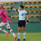 El partido entre Defensa y Justicia e Independiente del Valle fue dirigido por mujeres.