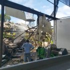 El hecho destruyó gran parte de las instalaciones. Casas aledañas fueron afectadas.