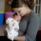 El 75 % de mujeres no expresa su malestar psicológico en el posparto.