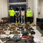 Dos ciudadanos fueron detenidos y como evidencias se incautaron los paquetes de droga.