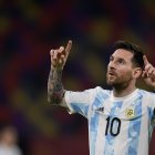 Lionel Messi hizo el penal de Argentina ante Chile.