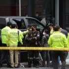 El hecho fue en el norte de la capital. En el caso se acusa a un reo de haber llamado a uno de los choferes detenidos.