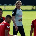Ricardo Gareca alista a la selección de Perú, para visitar a Ecuador.