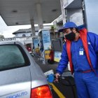 Referencial. Los combustibles subieron y muchos sectores han reclamado porque el costo no ha dejado de incrementarse desde el año pasado.