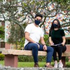 Estudiantes de la Universidad lojana con mascarillas retornaron a presenciales.