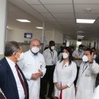 Alfredo Borrero visitó el hospital Los Ceibos.