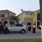 El delito fue perpetrado en una urbanización privada.