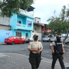 A la mañana siguiente, agentes de la Policía Nacional custodiaban el sitio