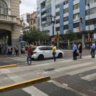 Boyacá y  9 de Octubre: es constante ver a peatones quedarse plantados en medio calle, entre el carril de la metrovía y de los vehículos livianos.