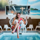 Tatiana Custode junto a su mascota Ruby.