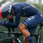 Richard Carapaz lo dejó todo en la contrarreloj, siendo el segundo mejor latinoamericano en esta exigente etapa.