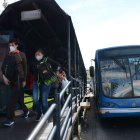 En el Seminario Mayor funcionan paradas con  lonas dañadas.