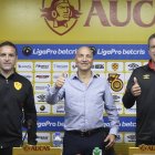 Marcial Serrano (i) y Jorge Gutiérrez (d) son las flamantes contrataciones del Aucas.