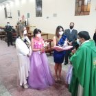 La misa fue otro regalo que la homenajeada recibió por parte de las organizadoras solidarias.