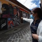 Aunque pintaron la fachada con imágenes alusivas al misterio que rodea esta casa, ahora permanece abandonada.