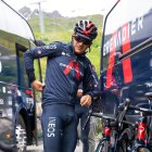 Richard Carapaz aprovechó el día de descanso del Tour de Francia para entrenar y preparar la estrategia para las 12 etapas que restan.